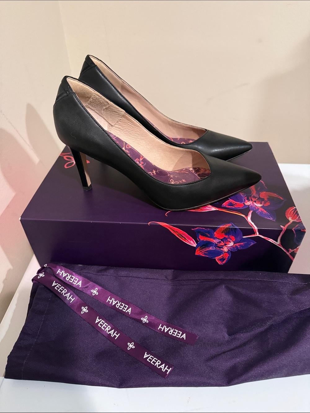 Veerah High Heels Pumps in Midnight Black